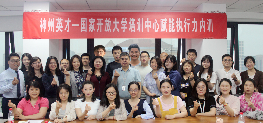 �x���з�����(zh��)���е����������_�Ŵ�W(xu��)��Ӗ(x��n)���ġ��x�܈�(zh��)�������F(tu��n)�(du��)��(n��i)Ӗ(x��n)������