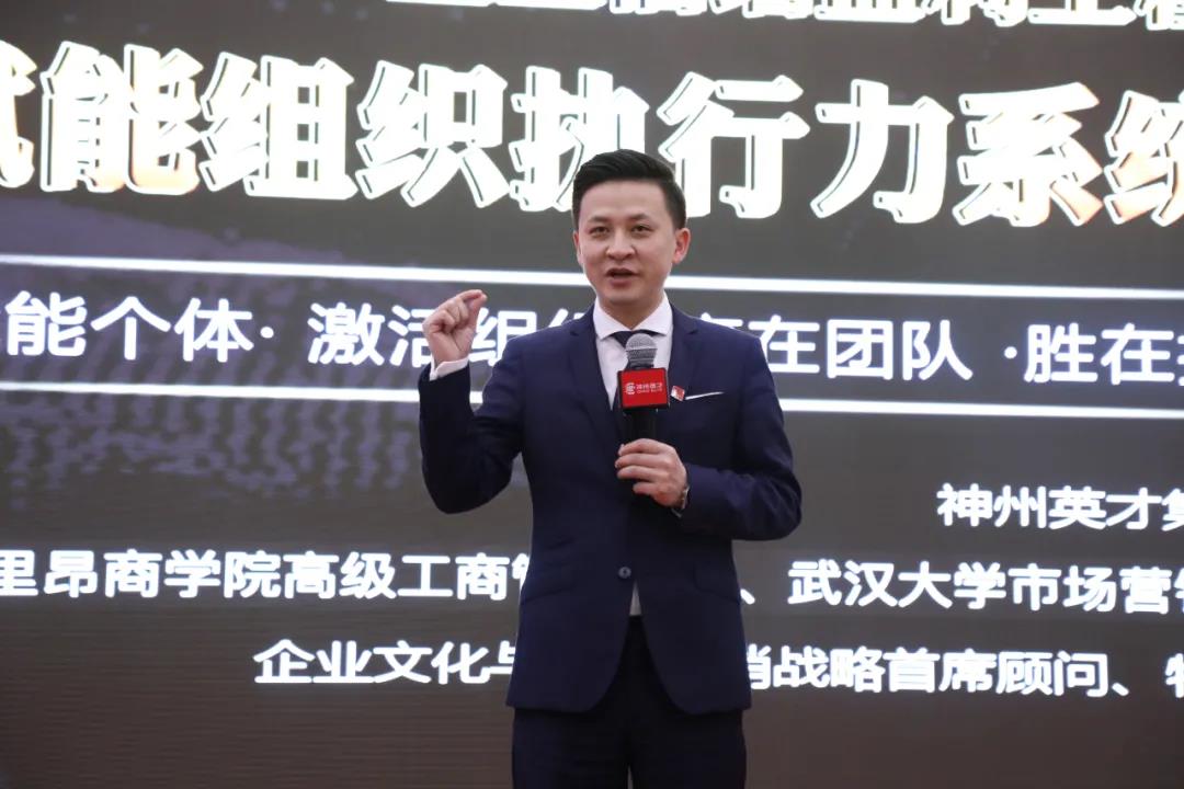 ���˕r(sh��)�D����ͩ����(du��)��(n��i)�x�܆T�����L(zh��ng)����(du��)�ℓ(chu��ng)��͑�r(ji��)ֵ